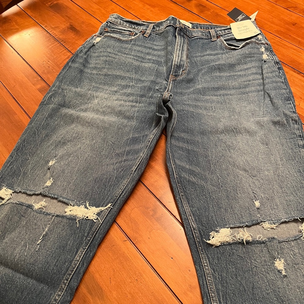 Abercrombie Womens 90s straight high rise jean, Curve Love, 34 long. NWTs